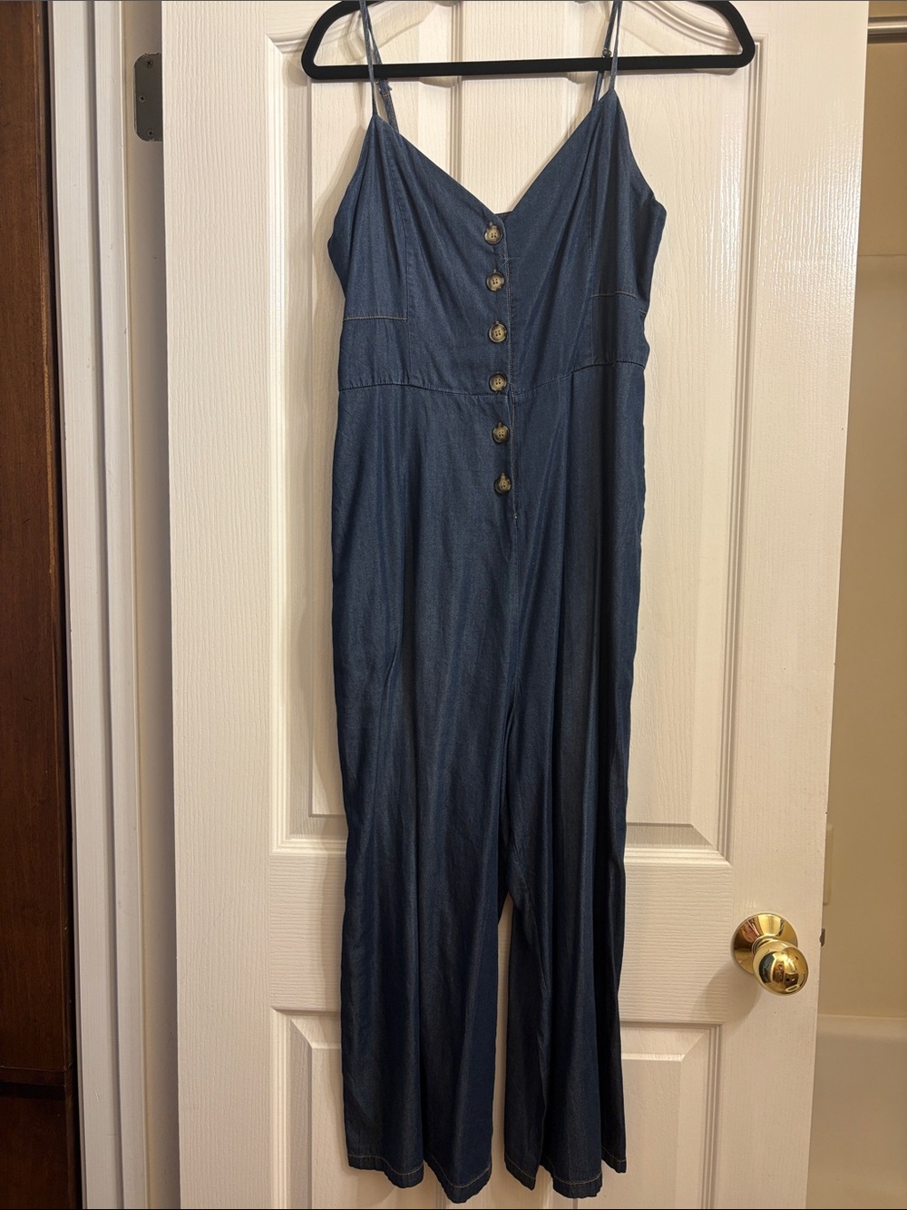 Women’s Dark Blue Denim Button-Front Spaghetti-Strap Jumpsuit